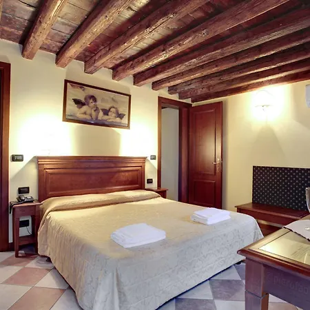 Apartment Garden Houses Venedig